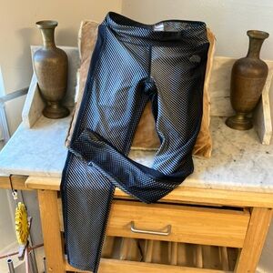 The North Face Black and White Patterned Workout Pants Light Small New!